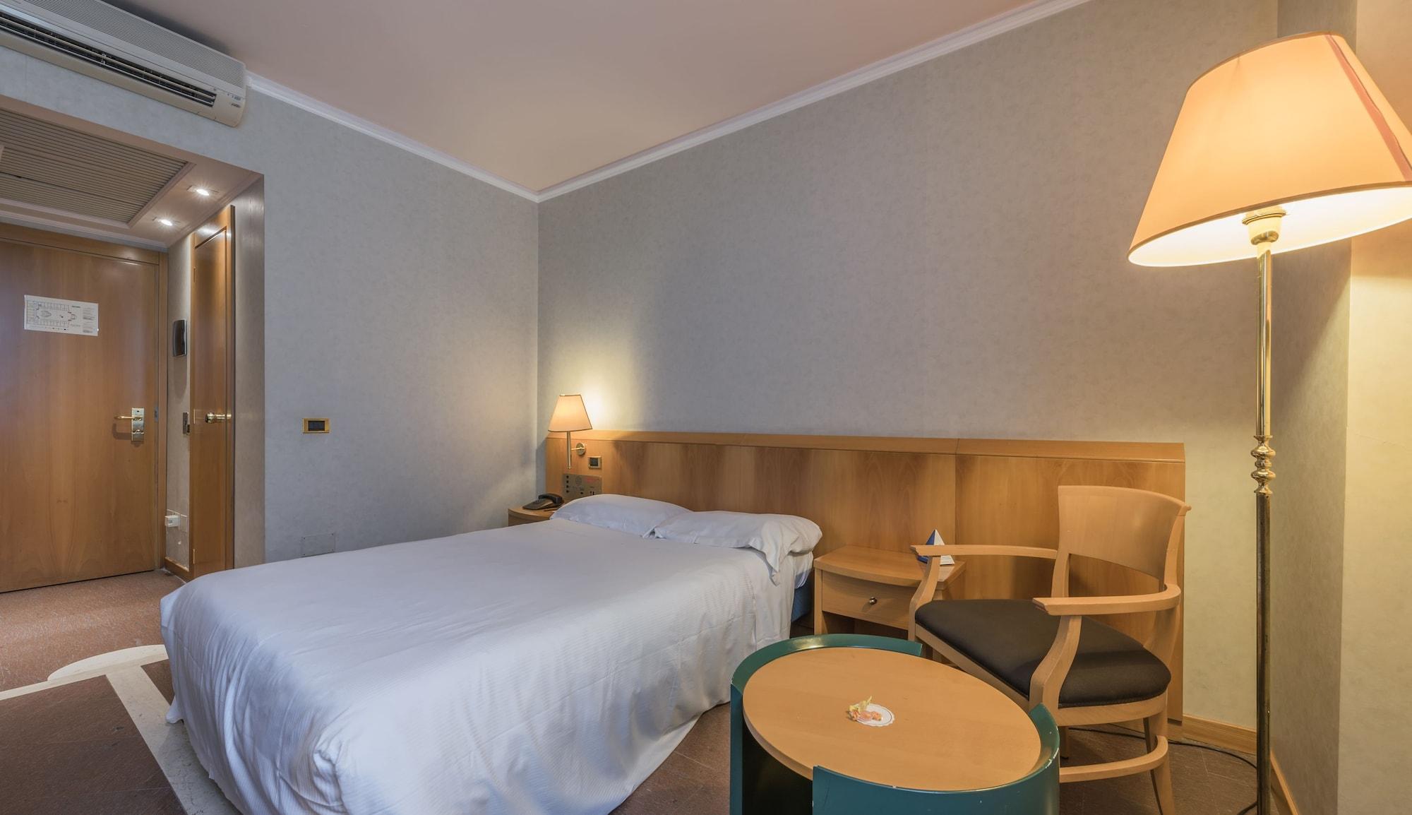 Caesar'S Hotel Cagliari Dış mekan fotoğraf