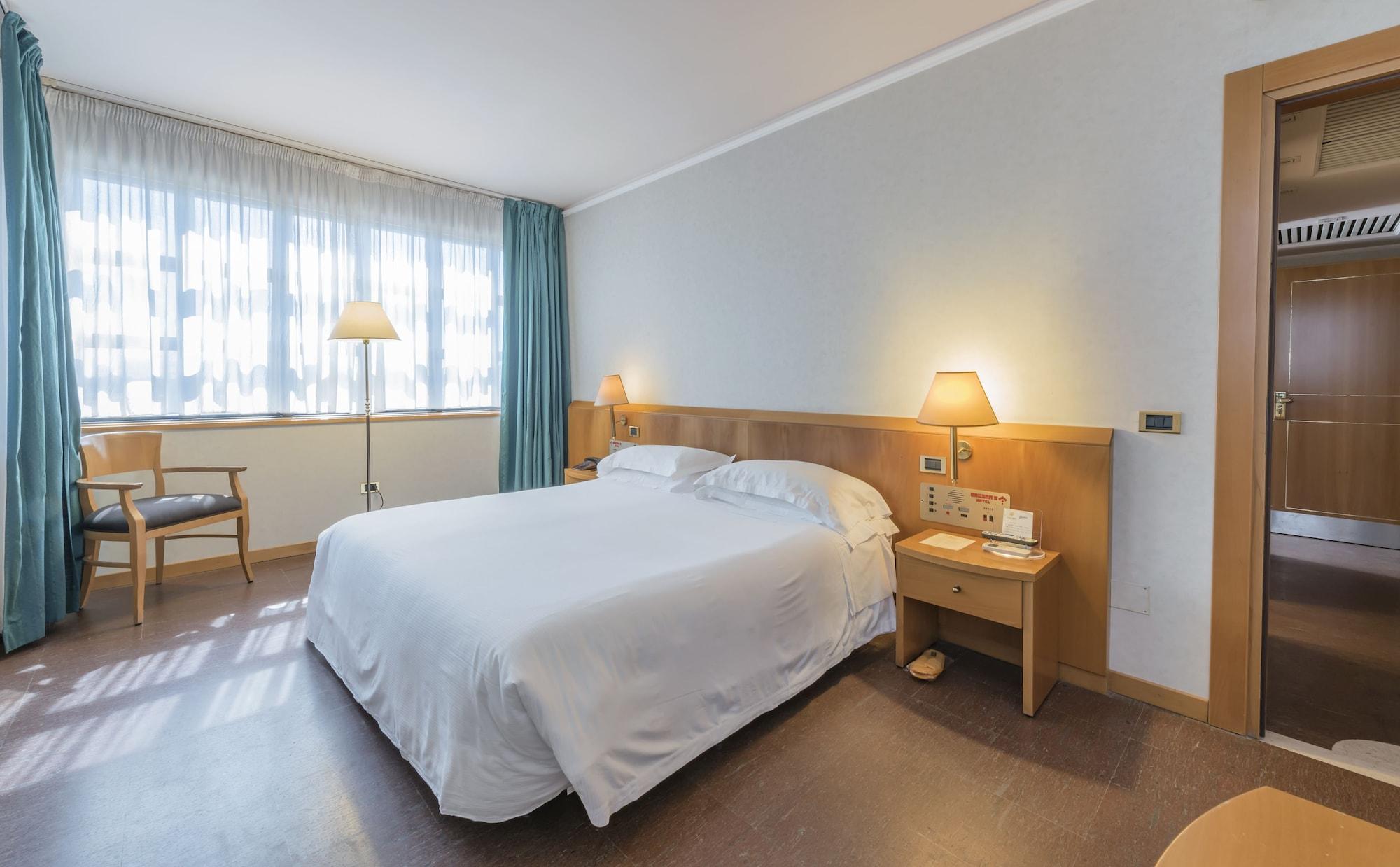 Caesar'S Hotel Cagliari Dış mekan fotoğraf